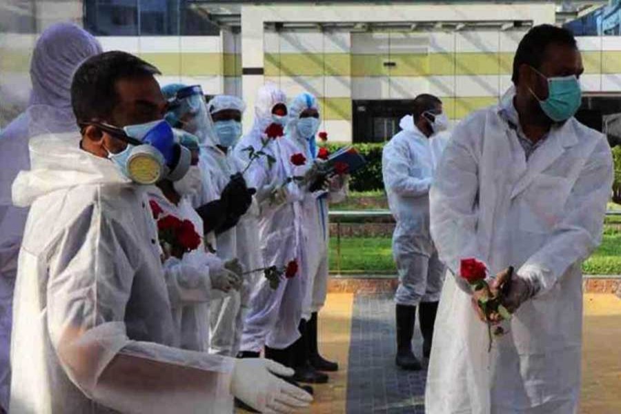 COVID-19: Govt to recruit 5,000 more doctors, health workers