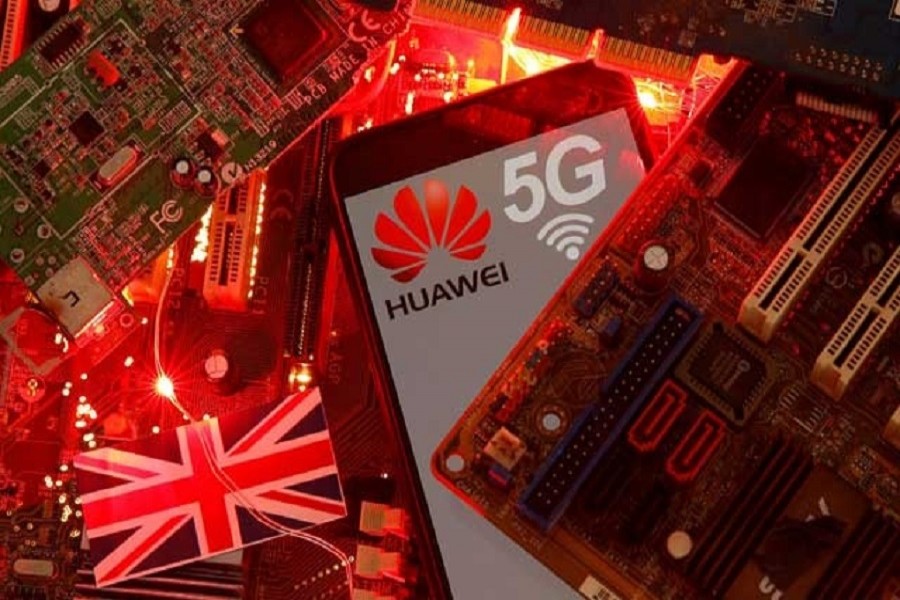 US companies can work with Huawei on 5G, other standards: Commerce Dept