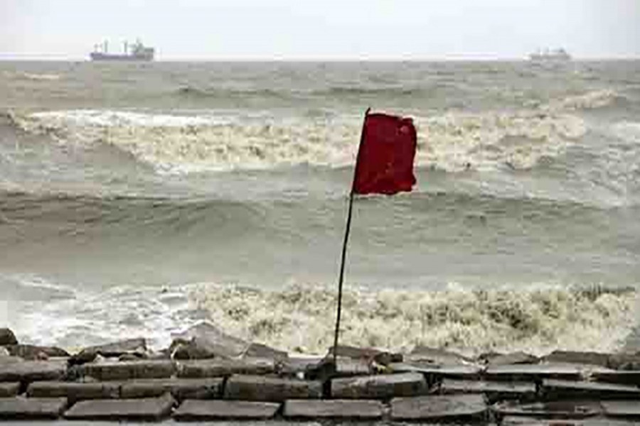 Met office issues signal 3 for maritime ports