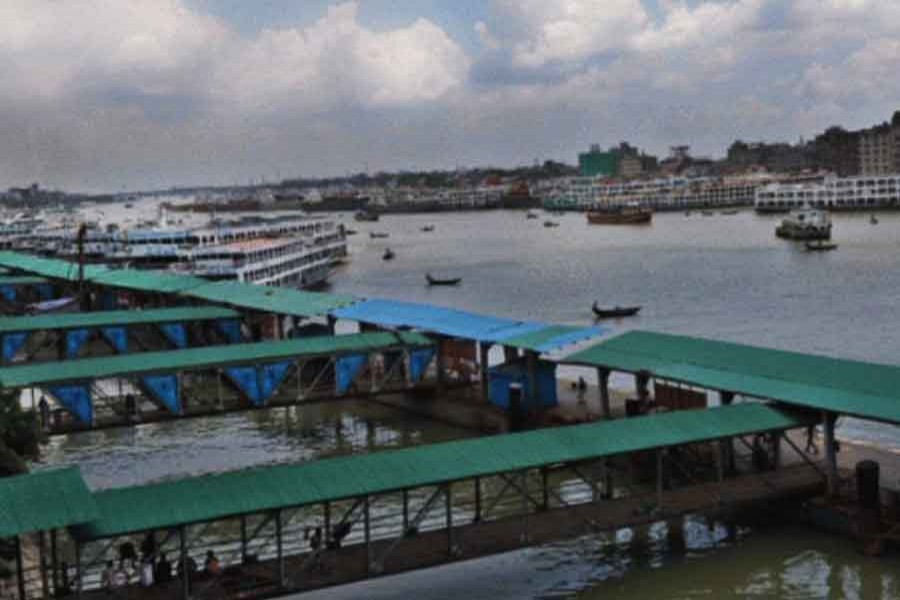 Launch capsizes after collision in Buriganga