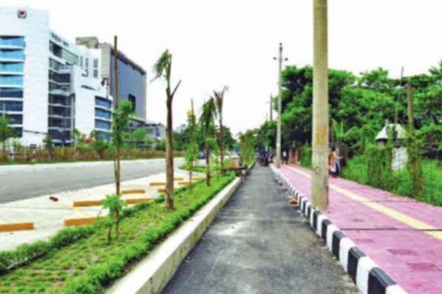 Call for making footpaths, bike lanes friendly for pedestrians to curb Covid-19