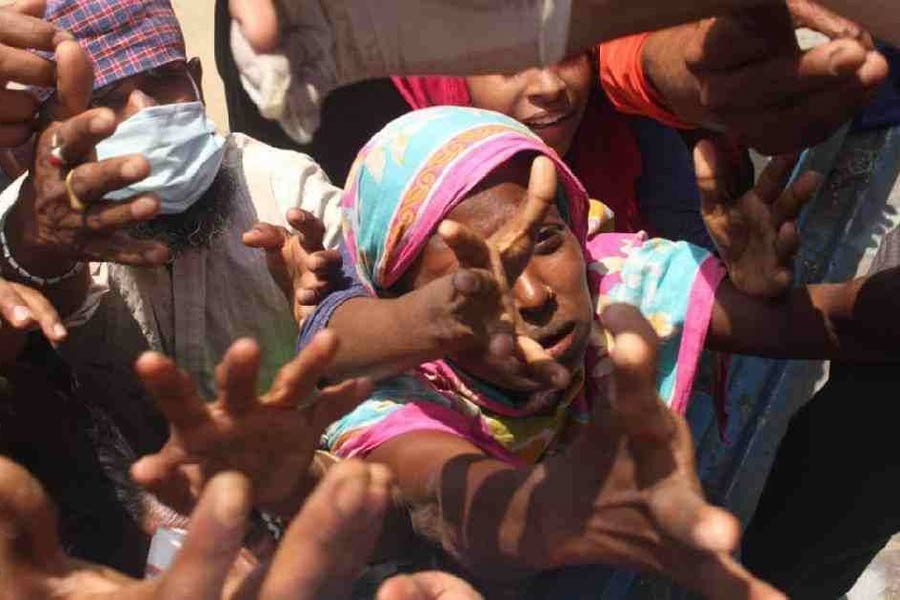 BDRCS supports urban poor affected by pandemic