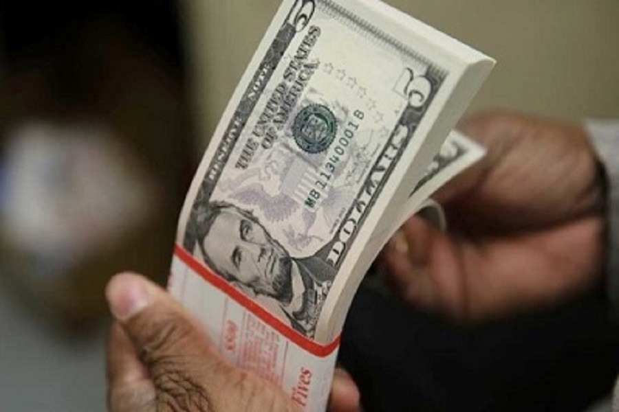 Dollar's dominance to slowly melt away over coming year: Poll