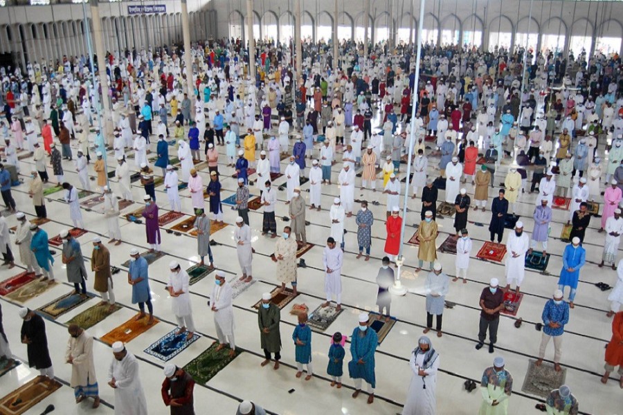 Socially distanced, Muslims around Bangladesh perform Eid prayers