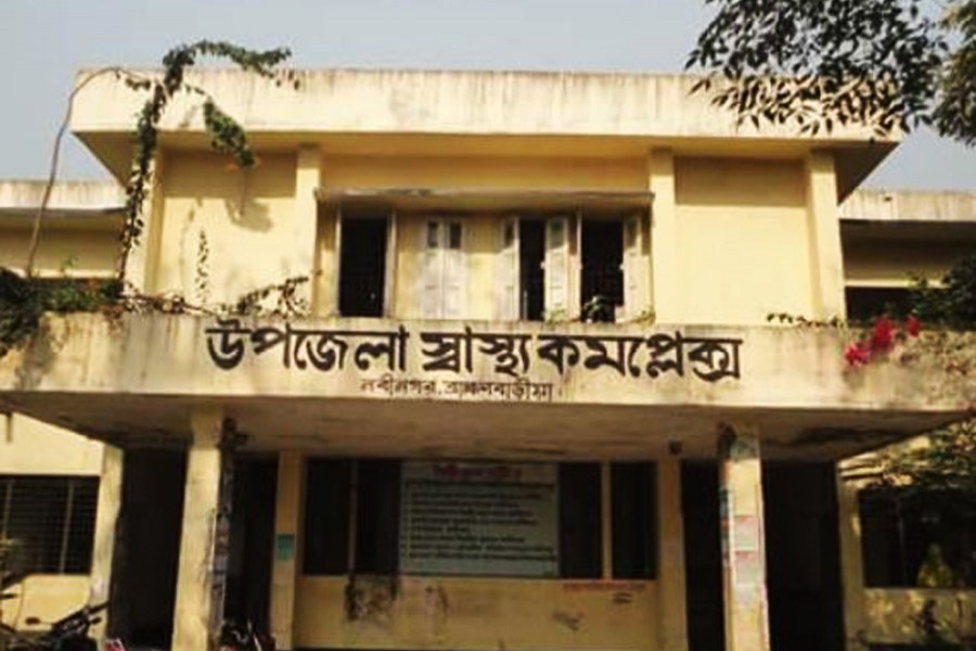 Eight hurt after clash over mobile recharge in Brahmanbaria