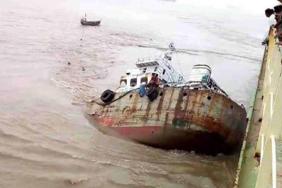 Five crew members of sunken cargo vessel rescued
