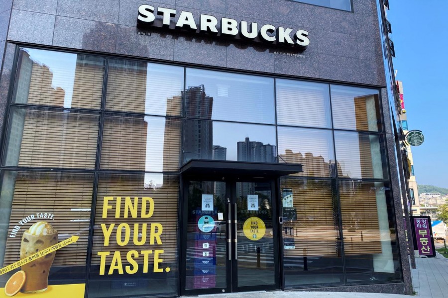 Starbucks Korea cuts capacity, delays promotion after Covid-19 cluster