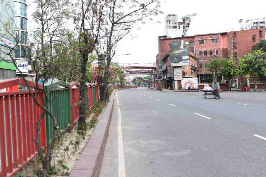 Dhaka’s air unhealthy for sensitive groups