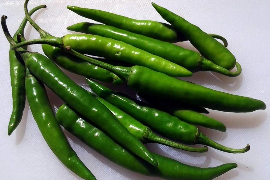 Green chilli price heats up further