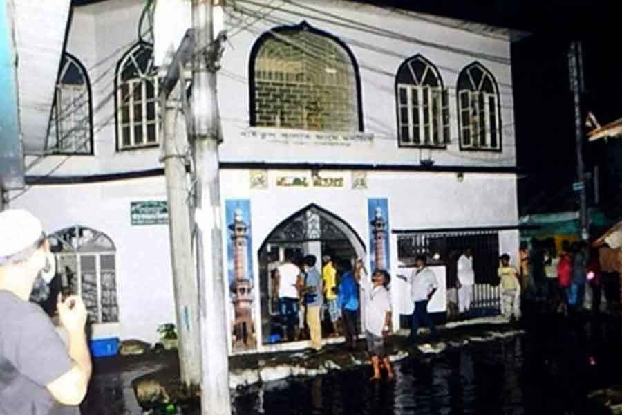 Mosque blast: Death toll climbs to 20, more 18 battling for lives