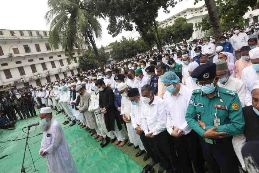Mahbubey Alam’s namaj-e-janaza held on Supreme Court premises