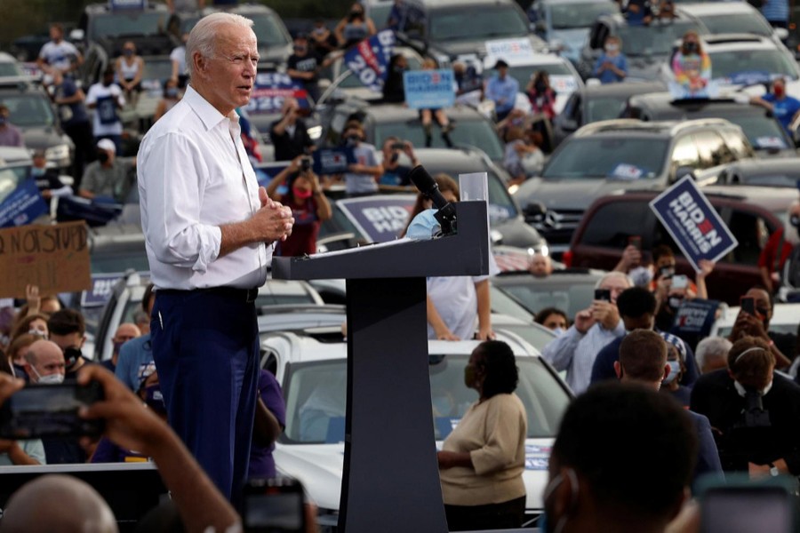 Biden thrusts into Trump country, Bloomberg funds Texas ads