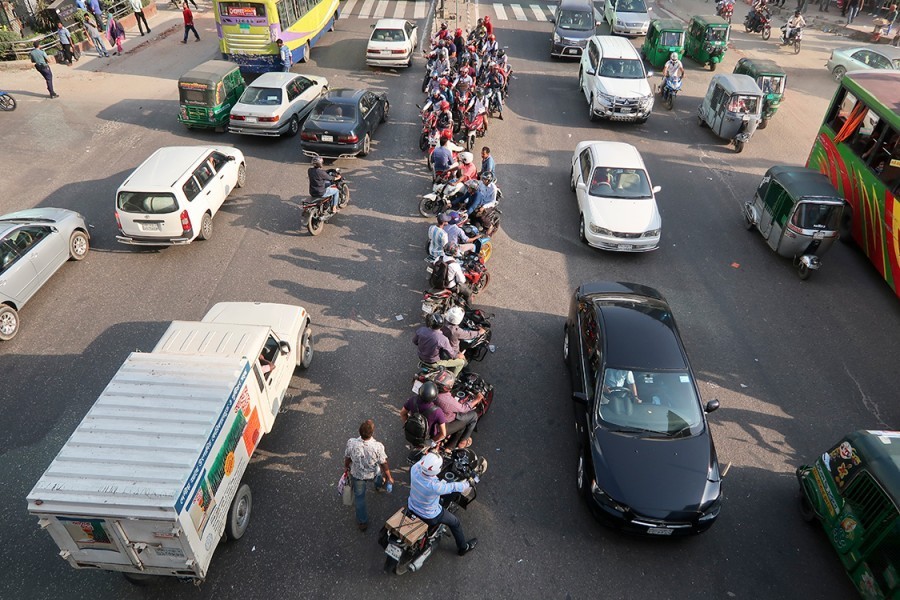 Number of registered vehicles witnesses sharp decline