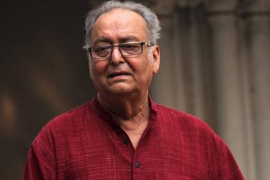 Iconic actor Soumitra Chatterjee passes away