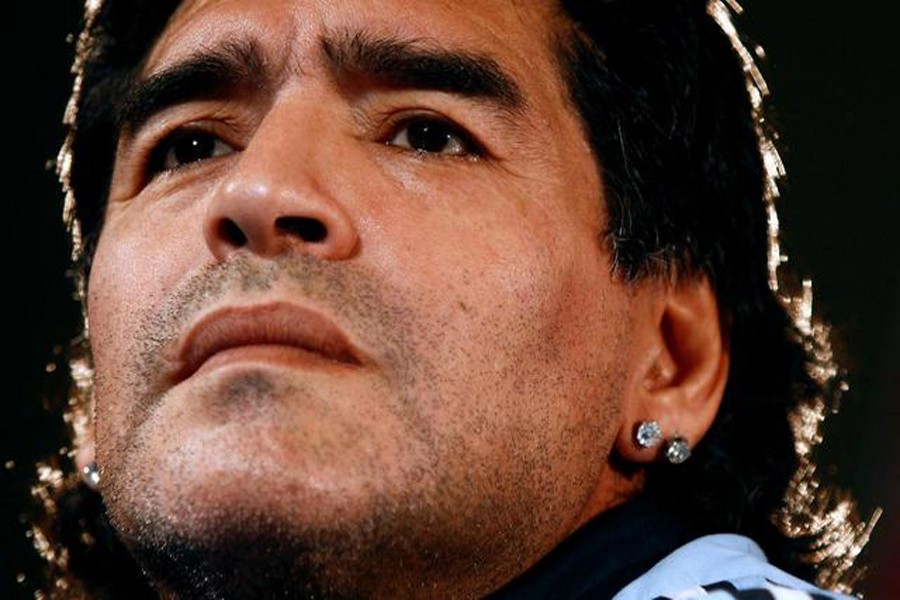 Argentina's football team head coach Diego Maradona attends a news conference in Marseille, February 10, 2009. Argentina will play France in an international friendly football match at the Velodrome stadium in Marseille on February 11 — Reuters/Files