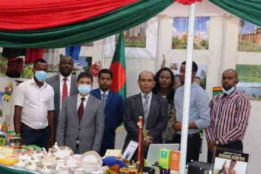 Bangladesh receives ‘Best Award’ at 15th Abuja Int’l Trade Fair