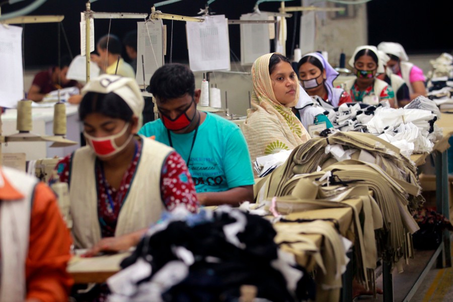 RMG wage hike pulls in males, pushes out females: Study