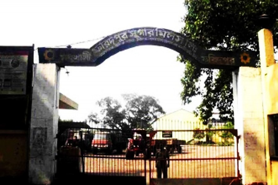 Workers of closed sugar mills demand payment of all dues