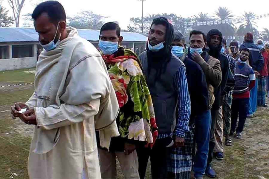 Voting in third phase municipal polls ends amid violence, boycott