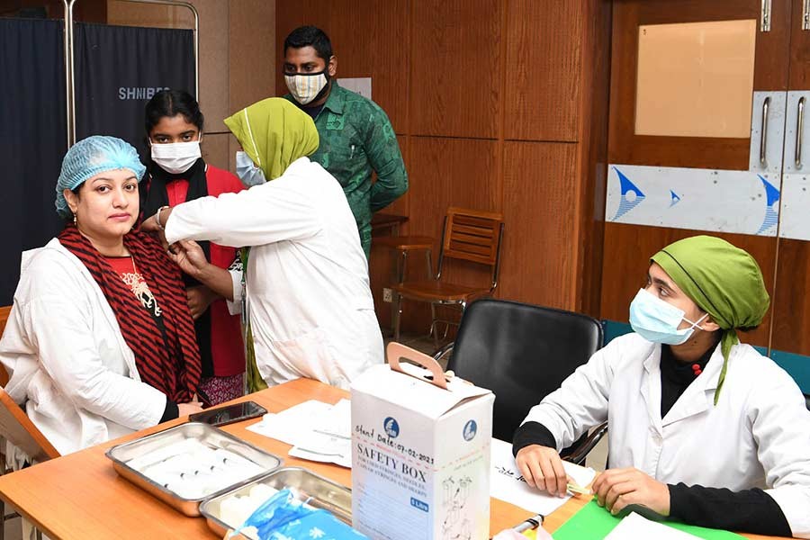 Bangladesh reports 387 coronavirus cases, eight deaths in a day