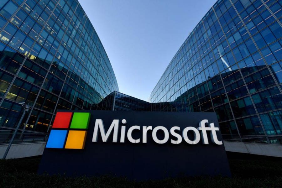 Microsoft email software hack spreads, experts brace for more impact