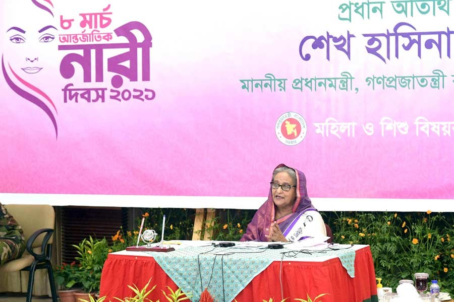 PM urges womenfolk to get engaged in income-generating activities
