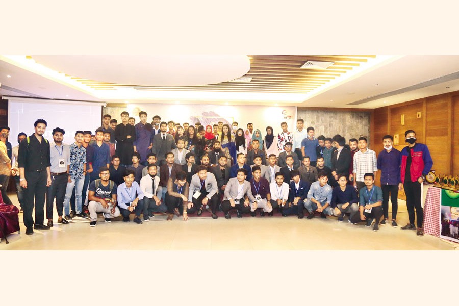 Volunteers and event organisers of Cox’s Bazar Student Society (CSS) pose for a photo session