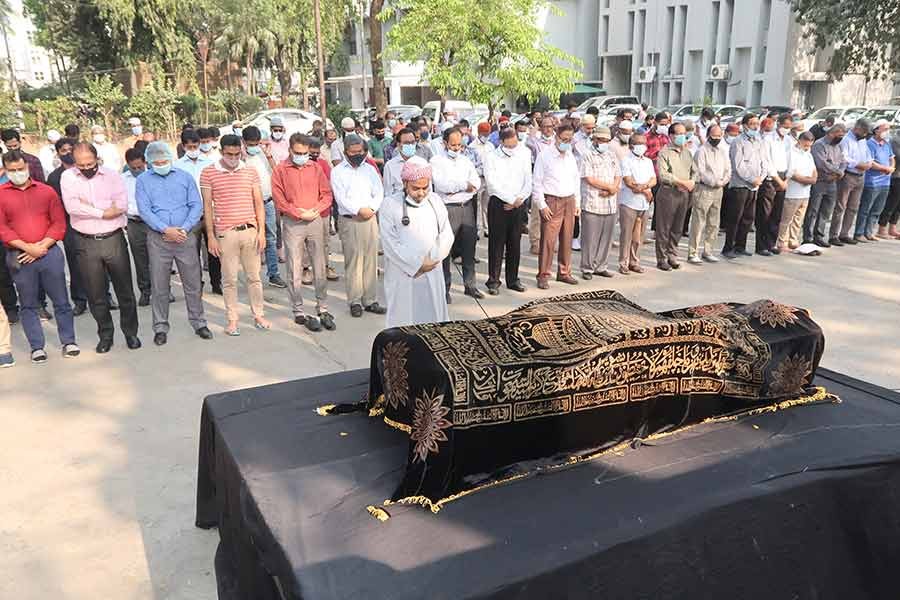 Funeral prayers of journalist AZM Anas held