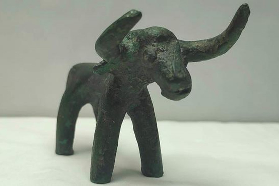 Greek archaeologists unearth bronze bull idol in ancient Olympia