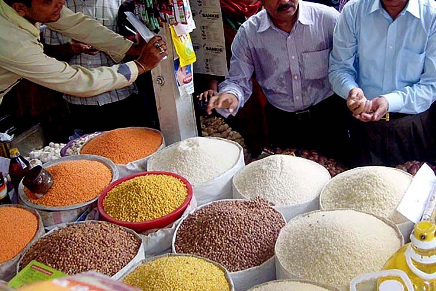 Steps to lower LC margin, cut import duty recommended for lower prices during Ramadan