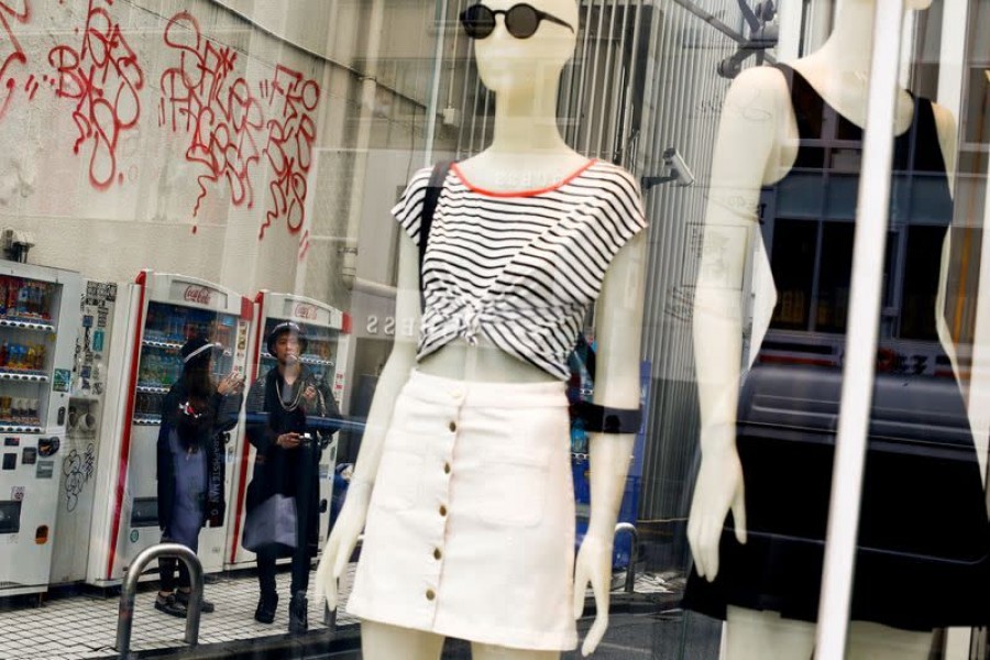 Fashion companies lag behind on green targets