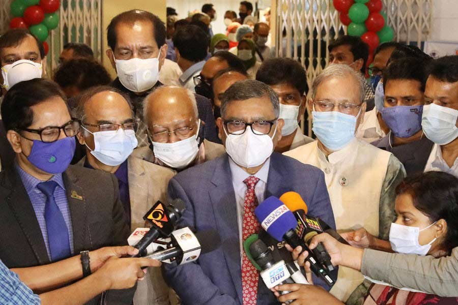 Govt may look for other options to get vaccine in time, health minister says