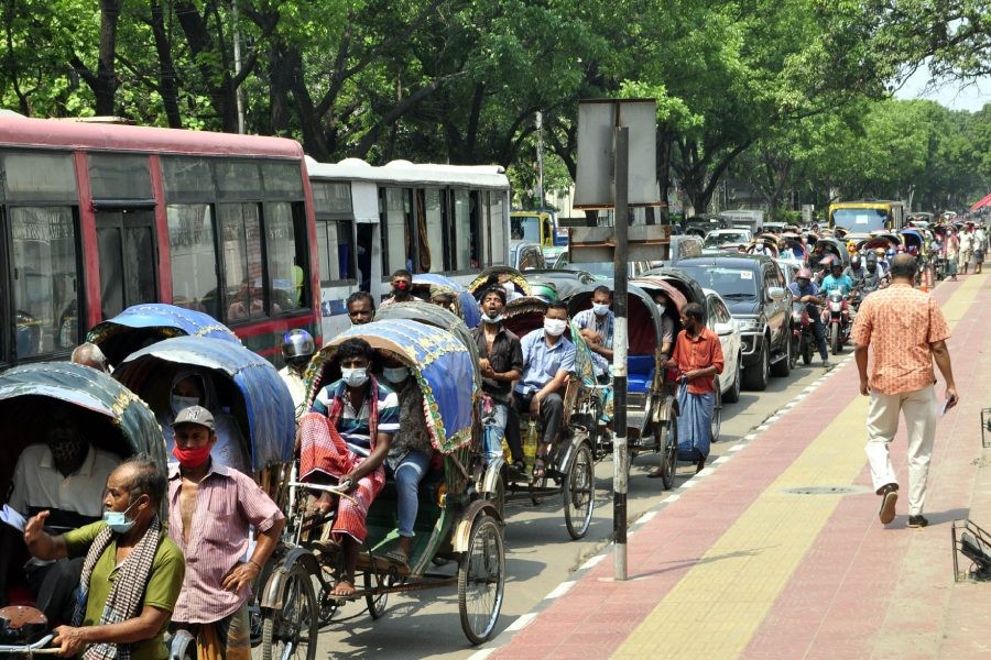 People's presence on city roads increasing