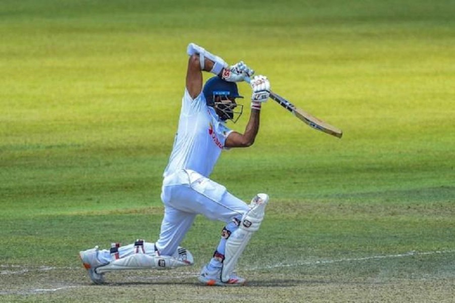 Karunaratne, de Silva continue to trouble Bangladesh