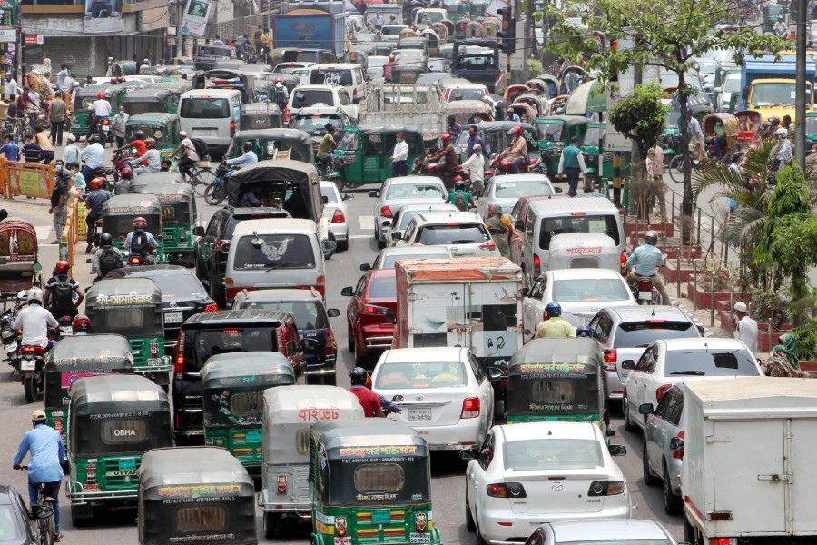 Heavy traffic congestion on Dhaka roads as public transports resume