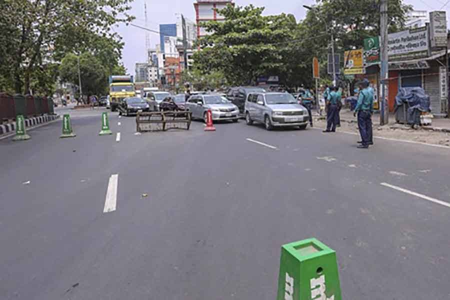 Advisory body recommends ‘complete shutdown’ for minimum 14 days