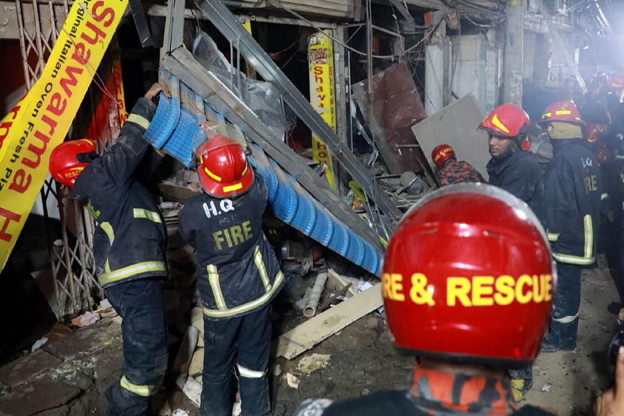 Probe opens into Moghbazar building explosion