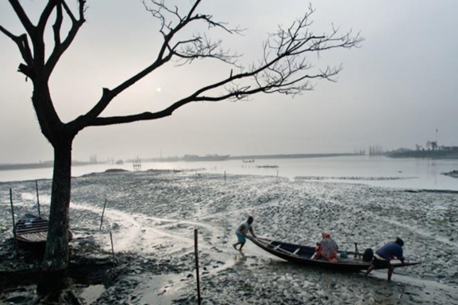 Bangladesh for establishing fund for climate migrants by V20