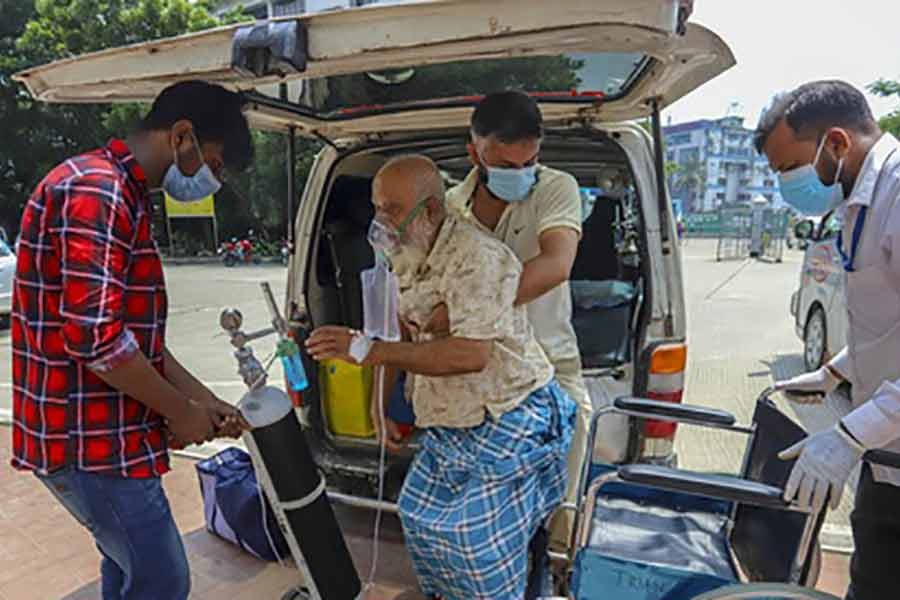 8,772 new COVID-19 cases, 185 deaths reported in 24 hours