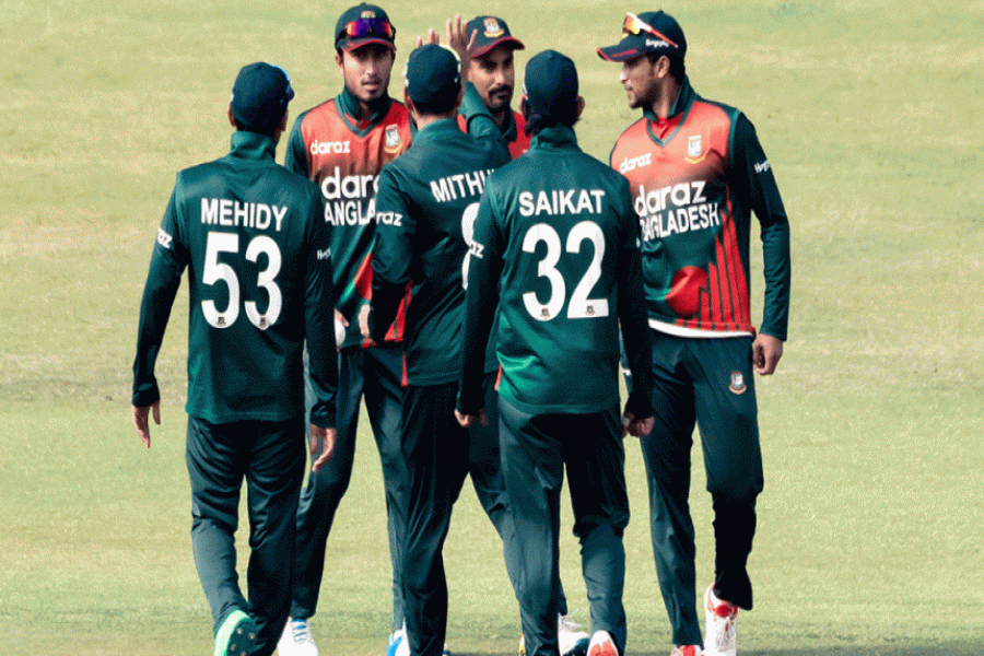 Bangladesh need 241 to win 2nd ODI against Zimbabwe