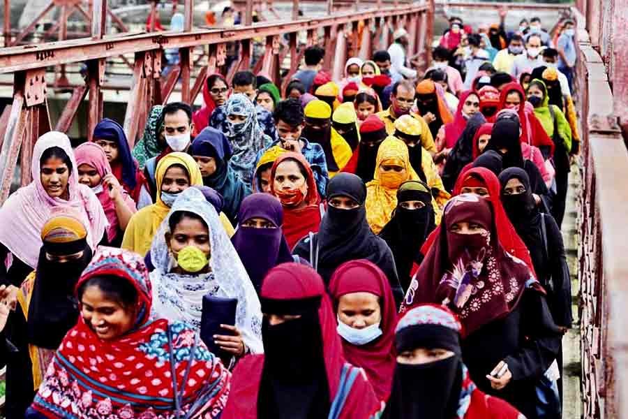 Bangladesh logs 15,989 virus cases, 246 deaths in 24 hours