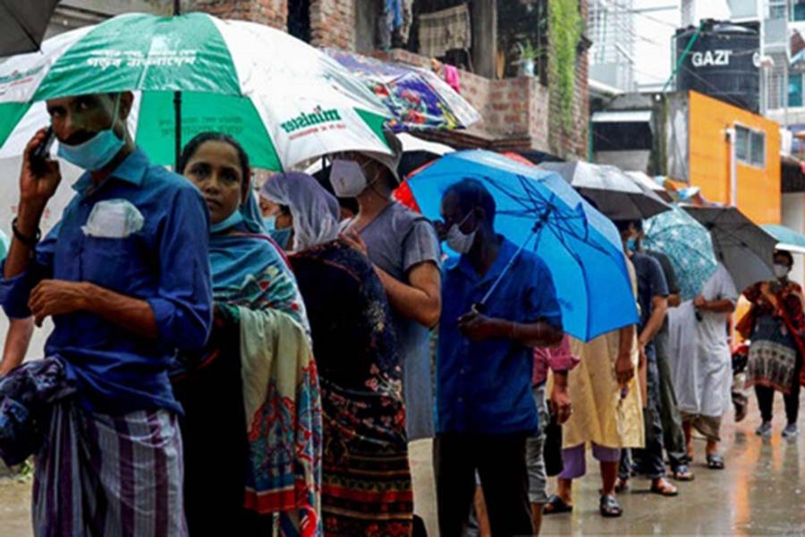 গণটিকা: বাড়ছে প্রত্যাশা, চিন্তা জোগান নিয়ে