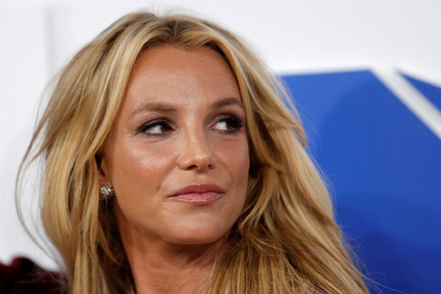 Britney Spears under battery investigation for allegedly hitting employee