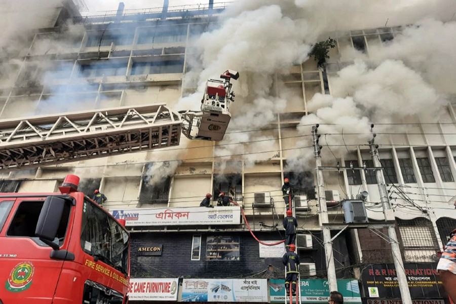 Four-member probe body formed over Banani fire