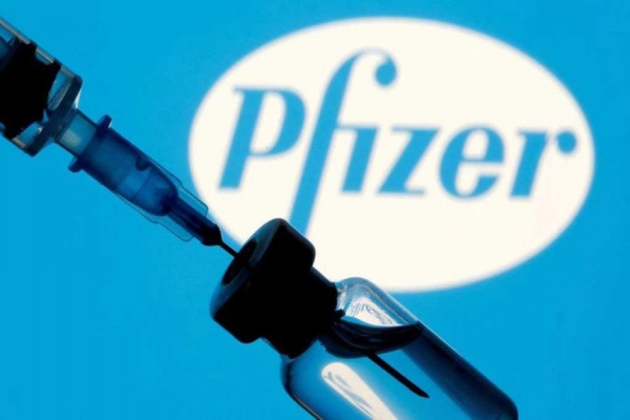 US regulators give full approval to Pfizer COVID-19 vaccine