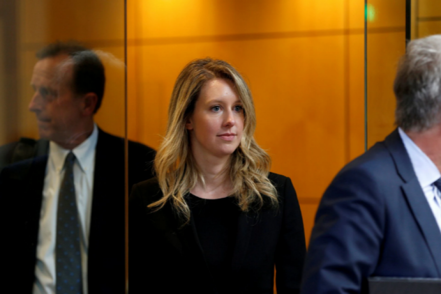 Former Theranos CEO Elizabeth Holmes leaves after a hearing at a federal court in San Jose, California, July 17, US, 2019. REUTERS/Stephen Lam