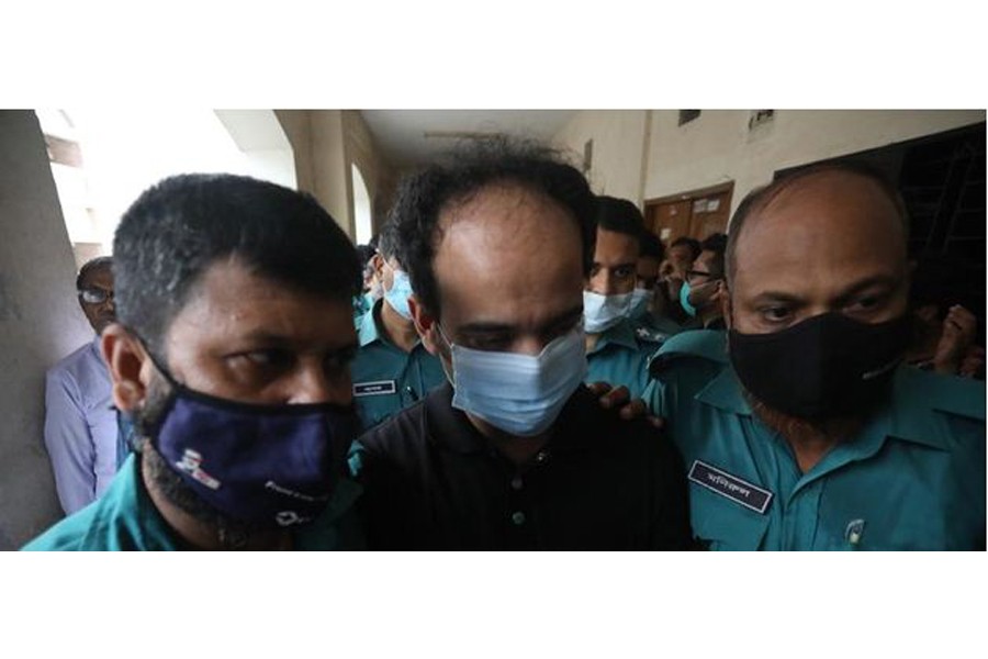 ইভ্যালির রাসেলকে আর রিমান্ডে পেল না পুলিশ