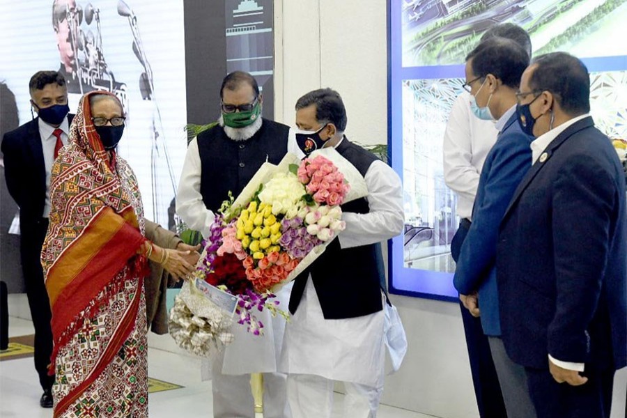 PM Hasina returns home after attending 76th UNGA