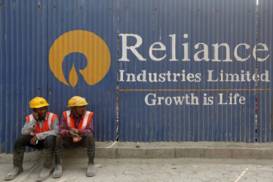 India's Reliance swoops on solar capacity