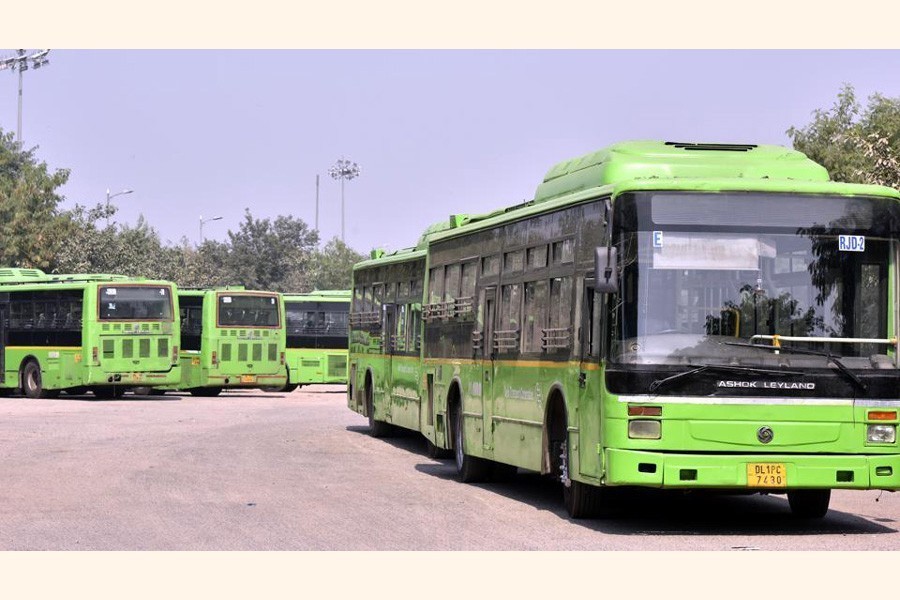 Dhaka needs green public transport